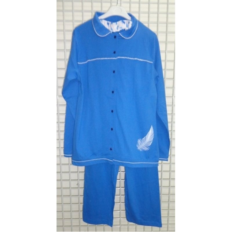 Women’s Wear – 17